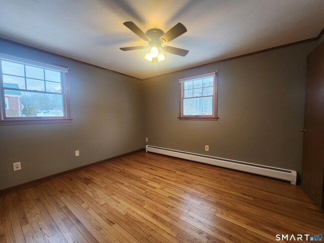 Building Photo - 8 Quinn St