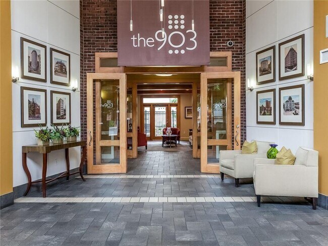 Building Photo - 1000 Providence Pl