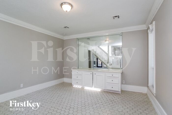 Building Photo - 710 Herrick Ct