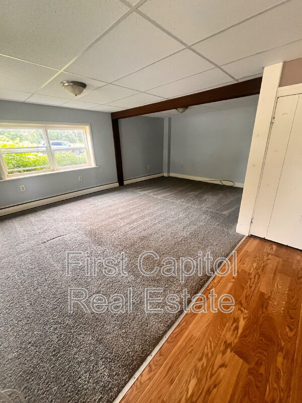 Building Photo - 923 Greenbriar Rd