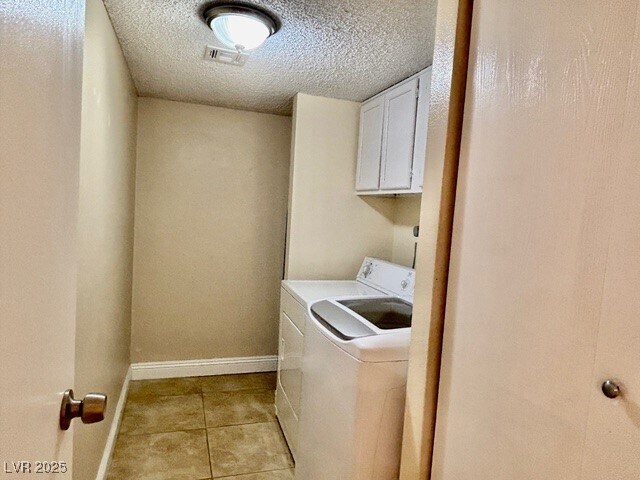 Building Photo - 750 S Royal Crest Cir