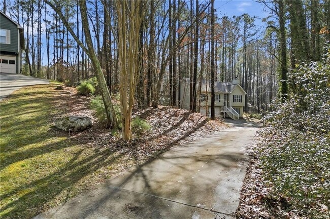 Building Photo - 181 N Springs Dr