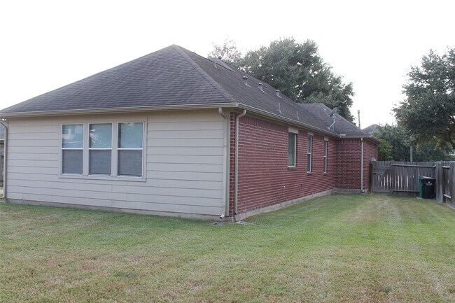 Building Photo - 3643 Rocky Ledge Ln