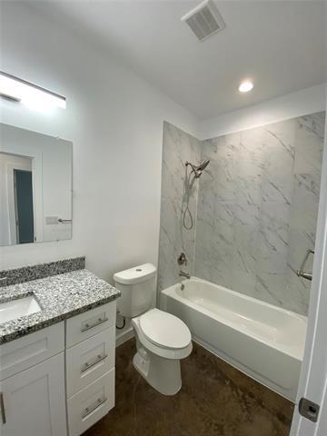 Building Photo - 104 E Forest Ave