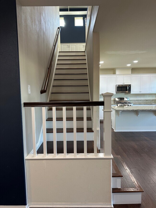 Building Photo - 3321 View Ridge Drive