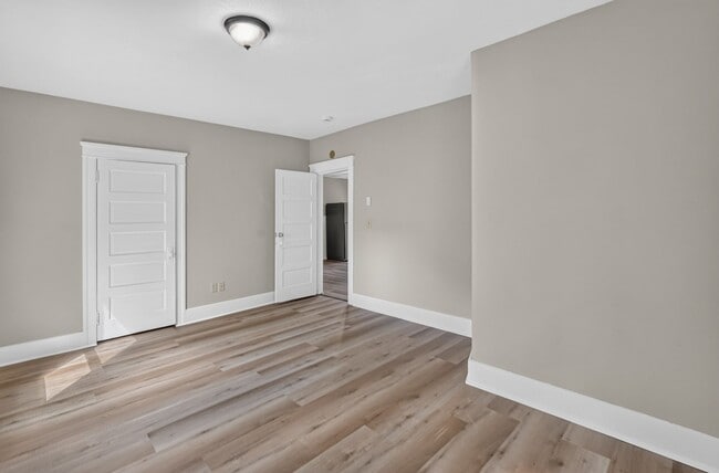 Building Photo - 1 Lapierre St