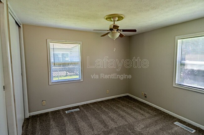 Building Photo - 3302 Longlois Dr