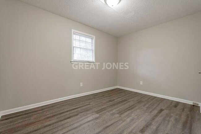 Building Photo - 1209 Hemlock St
