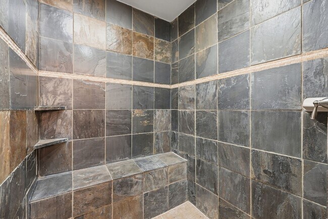 Building Photo - 25611 Timberlane Dr