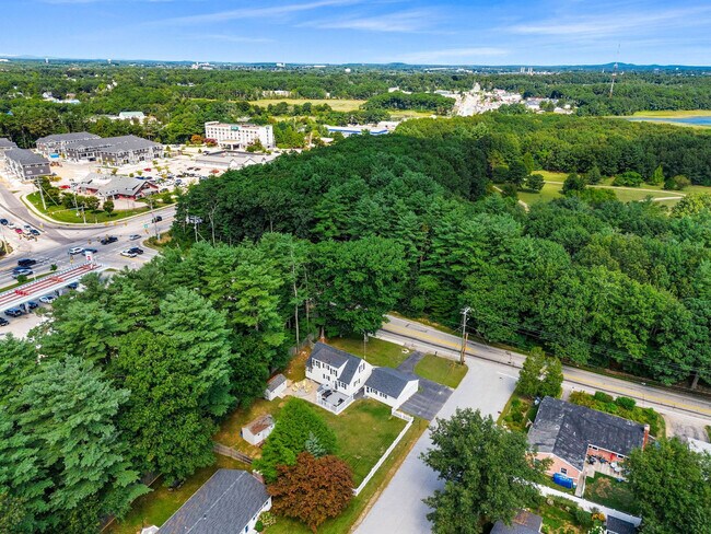 Building Photo - 6 Elwyn Rd