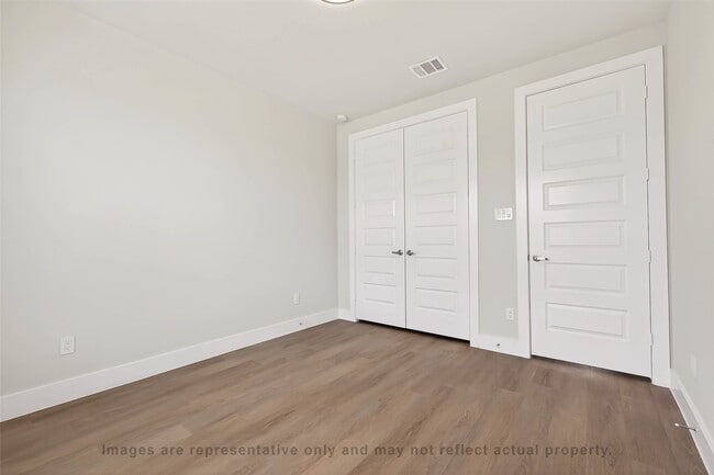 Building Photo - 10719 Mason Rd