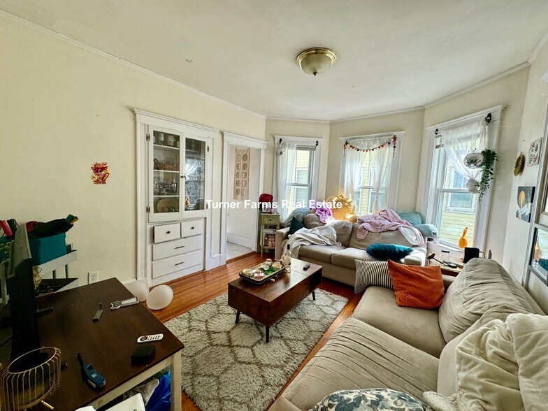 Primary Photo - 101 Heath St
