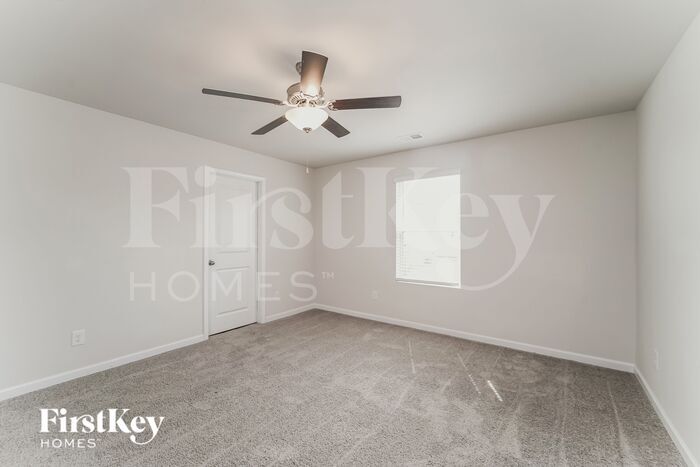 Building Photo - 10714 Rivergate Dr NW