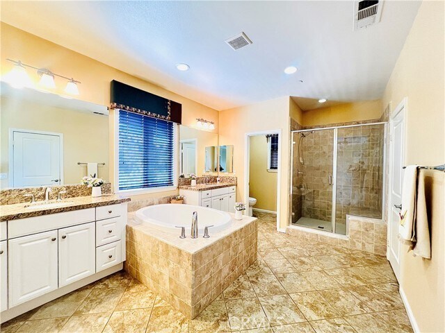Building Photo - 10920 Playa Del Sol