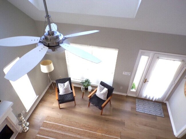 Building Photo - Adorable Home Located In Yacht Cove