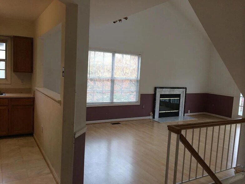 Building Photo - 19020 Amarillo Dr