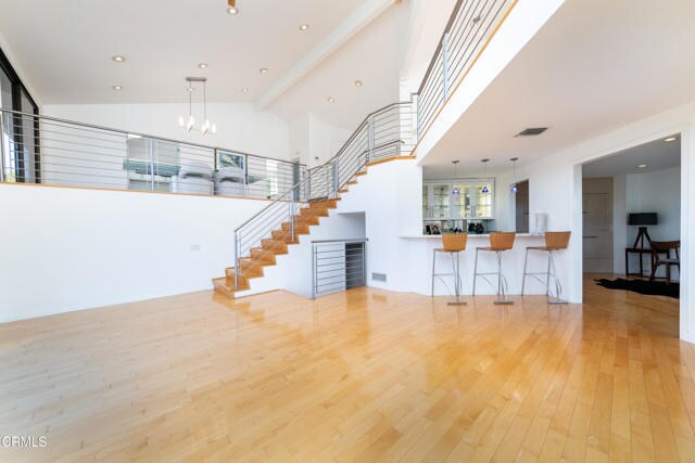 Building Photo - 363 Patrician Way