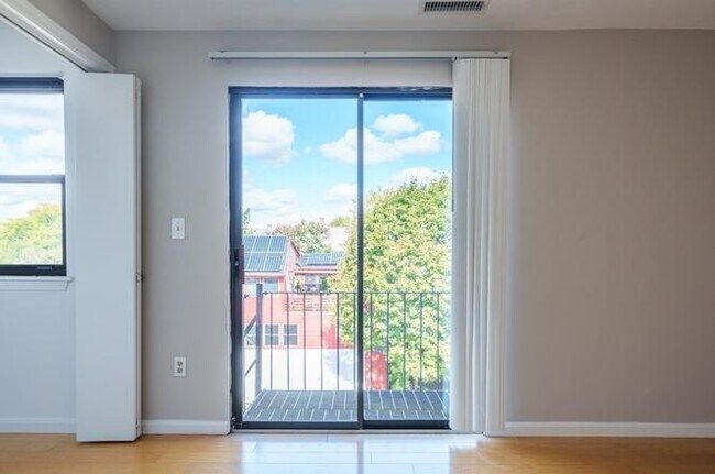 Building Photo - 1 Richdale Ave