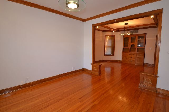 Building Photo - 4118 N Ashland Ave