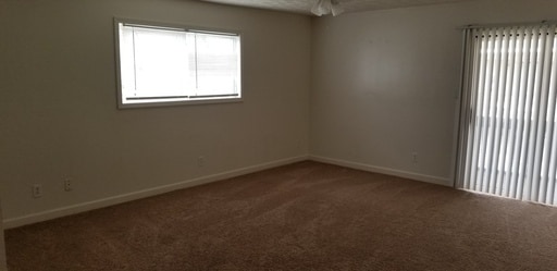 Building Photo - Large 2 bedroom 1 bath unit - upstairs