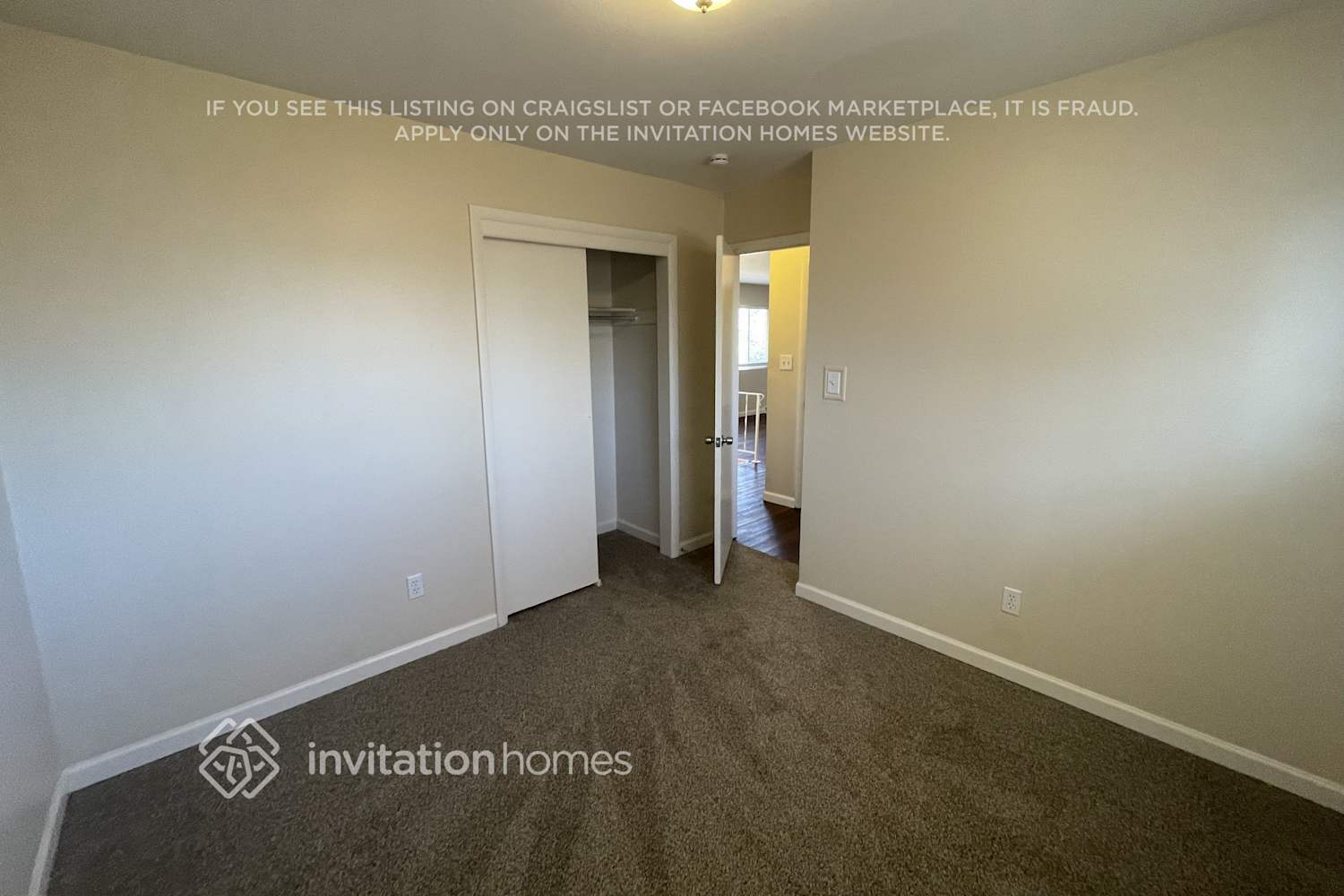 Building Photo - 432 S Victor Way