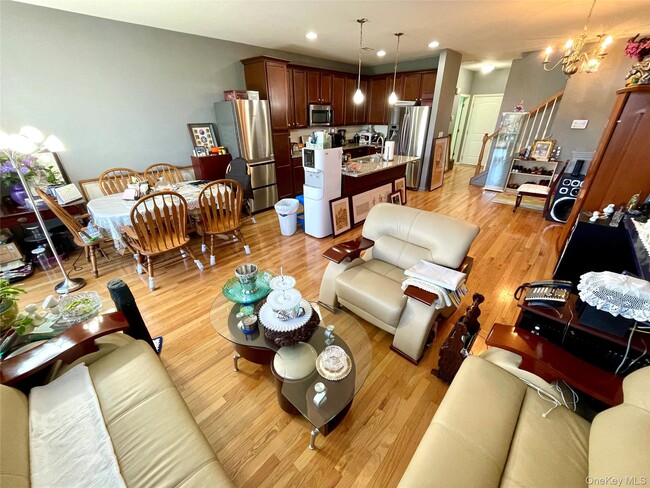 Building Photo - 141 Meadow View Dr