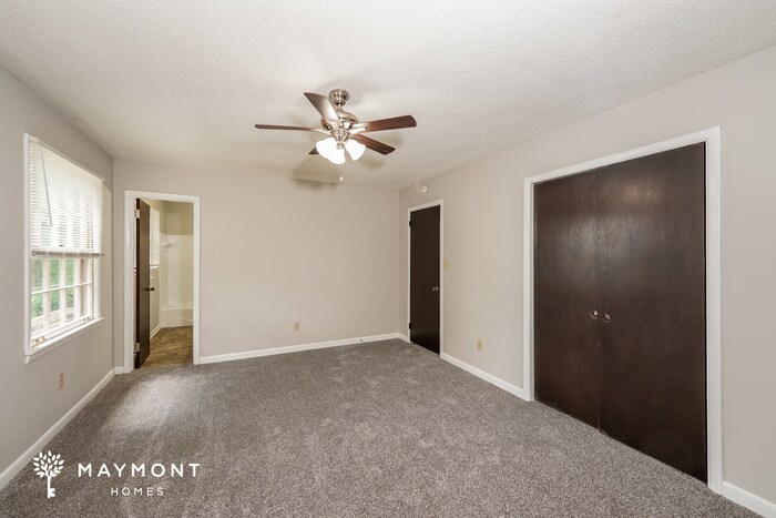 Building Photo - 2501 Wright Cir