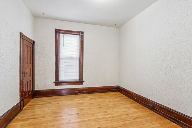 Building Photo - 1660 N Marshall St