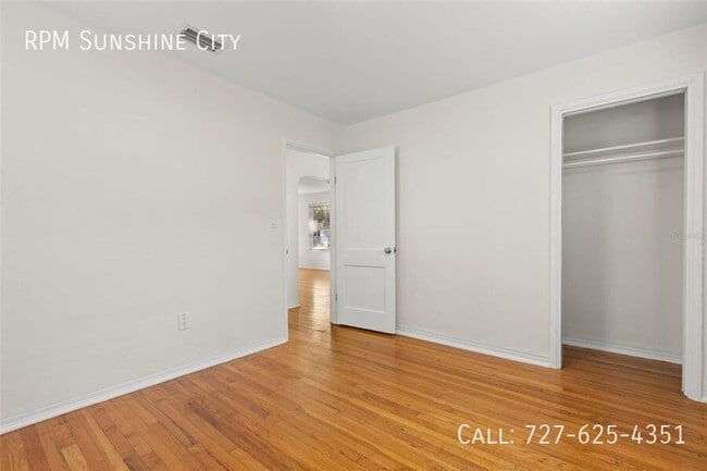 Building Photo - 4401 3rd Ave N