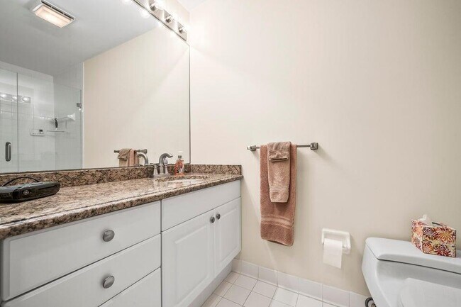 Building Photo - 14394 Cypress Island Ct