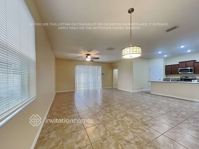 Building Photo - 3247 Berwick Ln