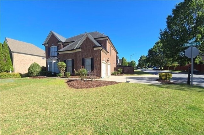 Building Photo - 12592 Waterside Dr