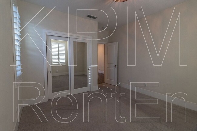 Building Photo - 10940 Portside Dr