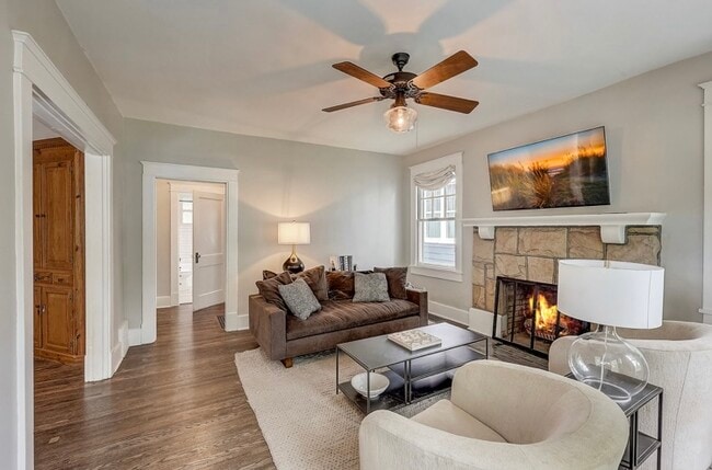 Building Photo - 3802 Central Ave