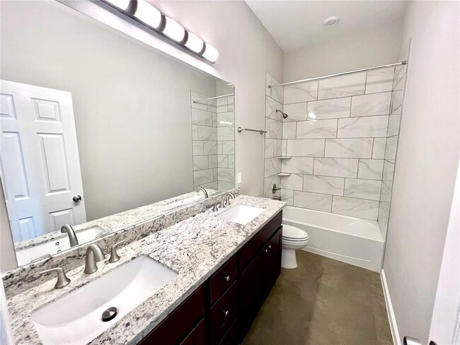 Building Photo - 9508 Quaker Ct