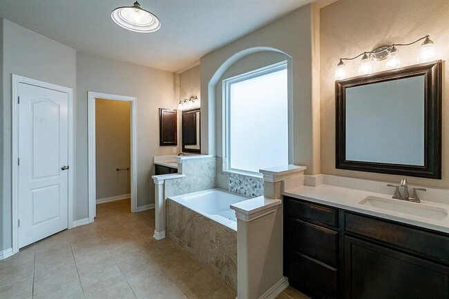 Building Photo - 19717 Abigail Way