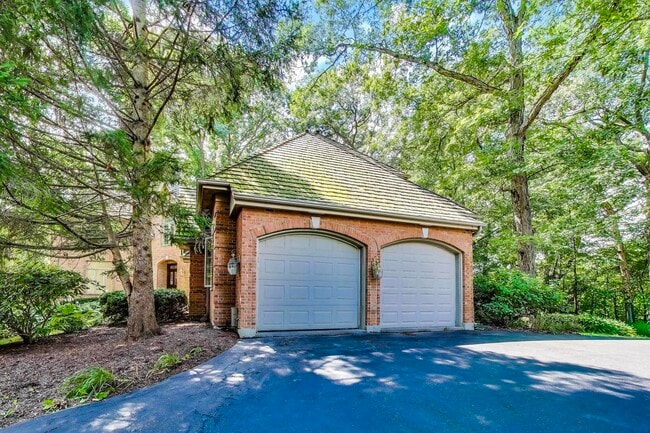 Building Photo - 1620 Timber Woods Ln