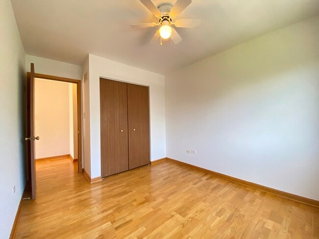 Building Photo - 3503 Willowview Ct