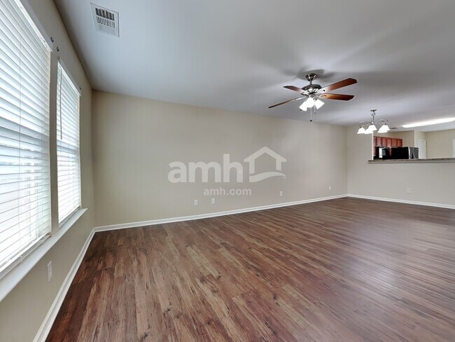 Building Photo - 406 Flint Dr