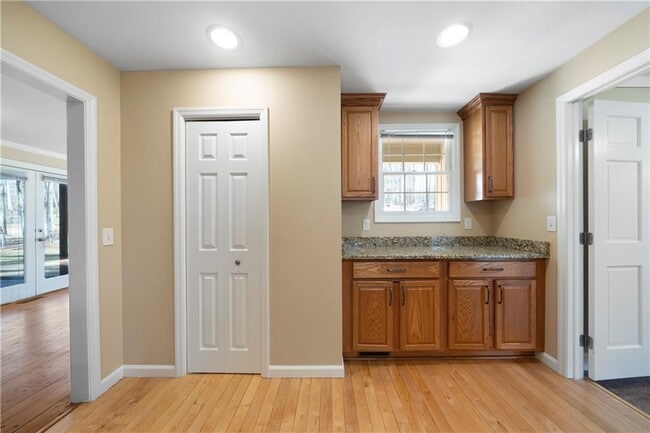 Building Photo - 4176 Stilesboro Rd NW