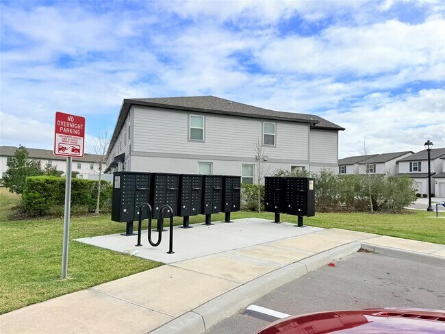 Building Photo - 7693 Imagination Pl