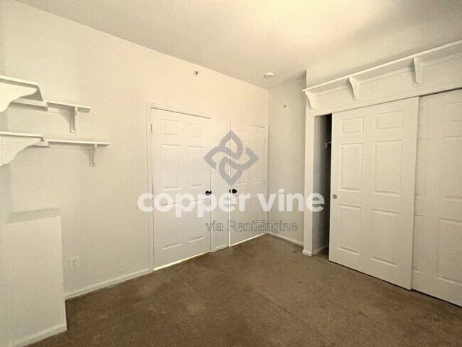 Building Photo - 14319 E Grand Dr