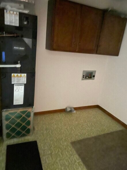 Building Photo - 314 Church St