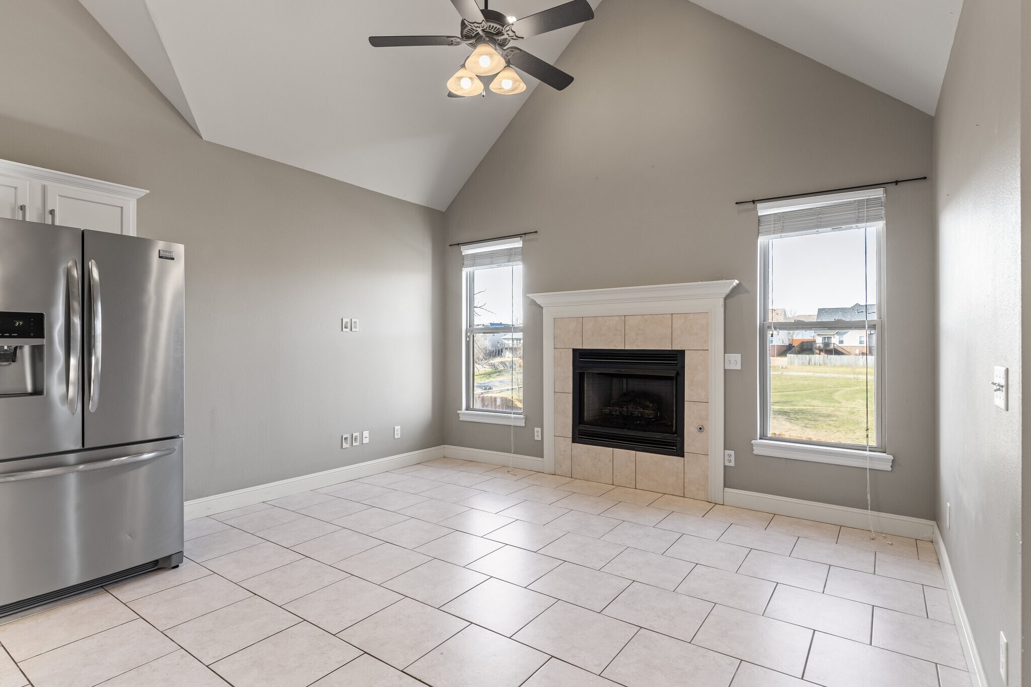 Building Photo - 1501 NE Dysart Woods Ln