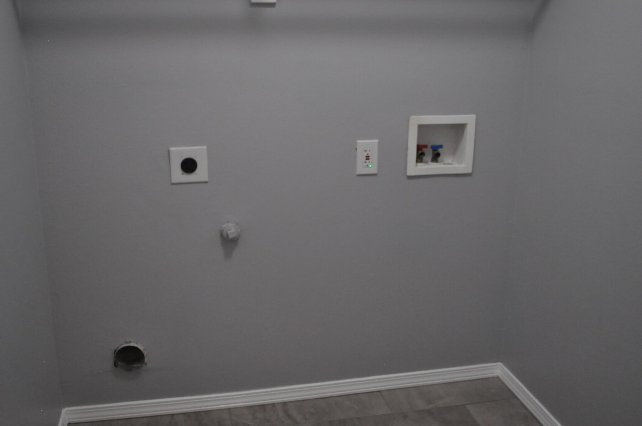 Laundry area - 705 Katy Ln