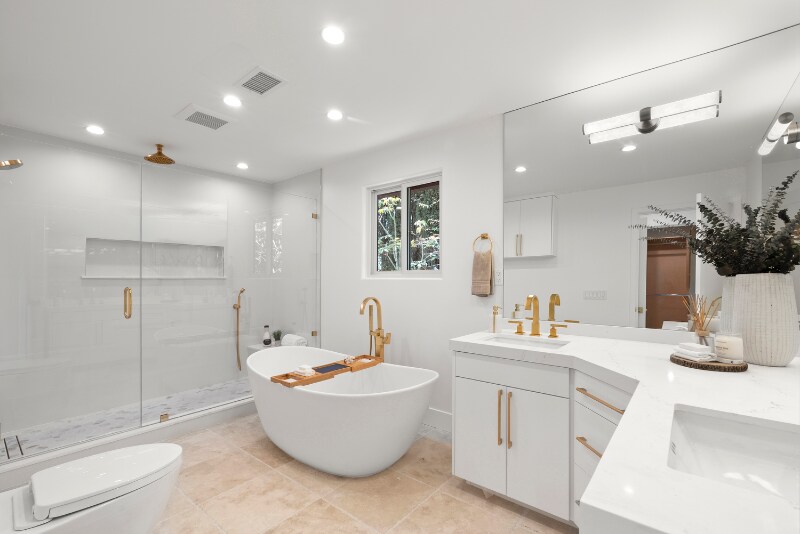 Building Photo - 10825 Savona Rd