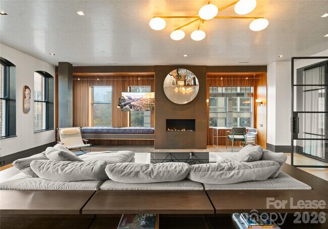 Building Photo - 229 N Church St