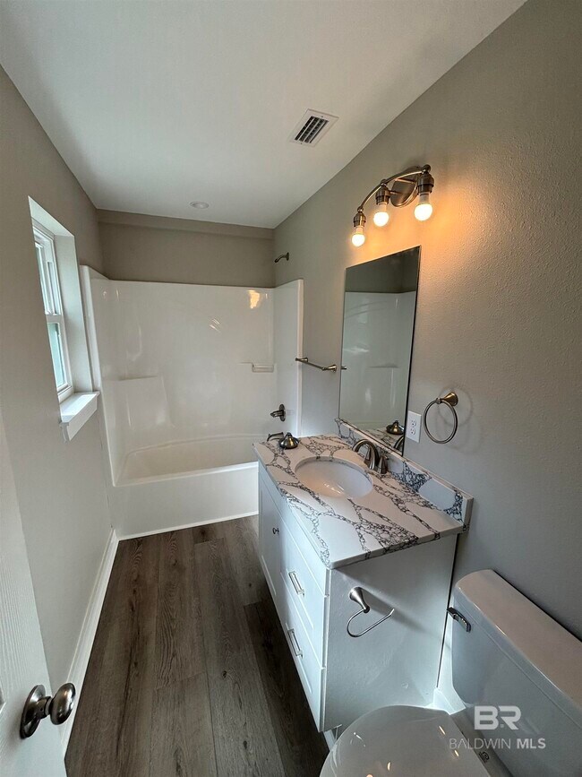 Building Photo - 208 Marcella Ave