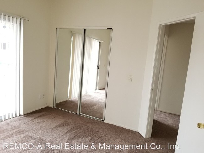 Building Photo - 845 Redondo Ave