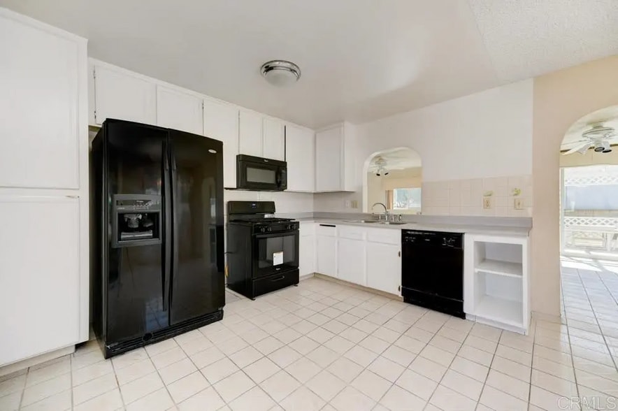 Building Photo - 6435 Bullock Dr